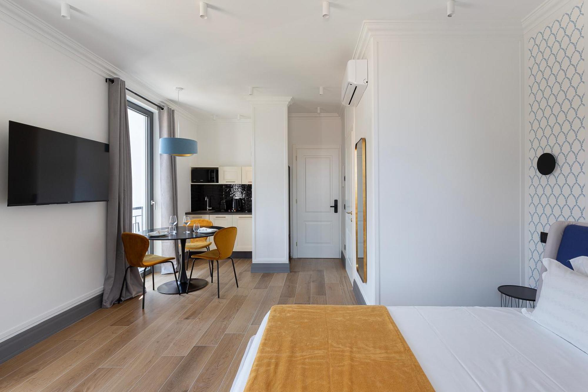 Elvezia Boutique Apartment Бавено Стая снимка